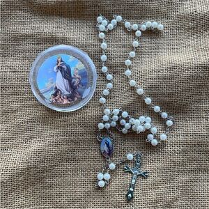 Elegant White Rosary Necklace New with box